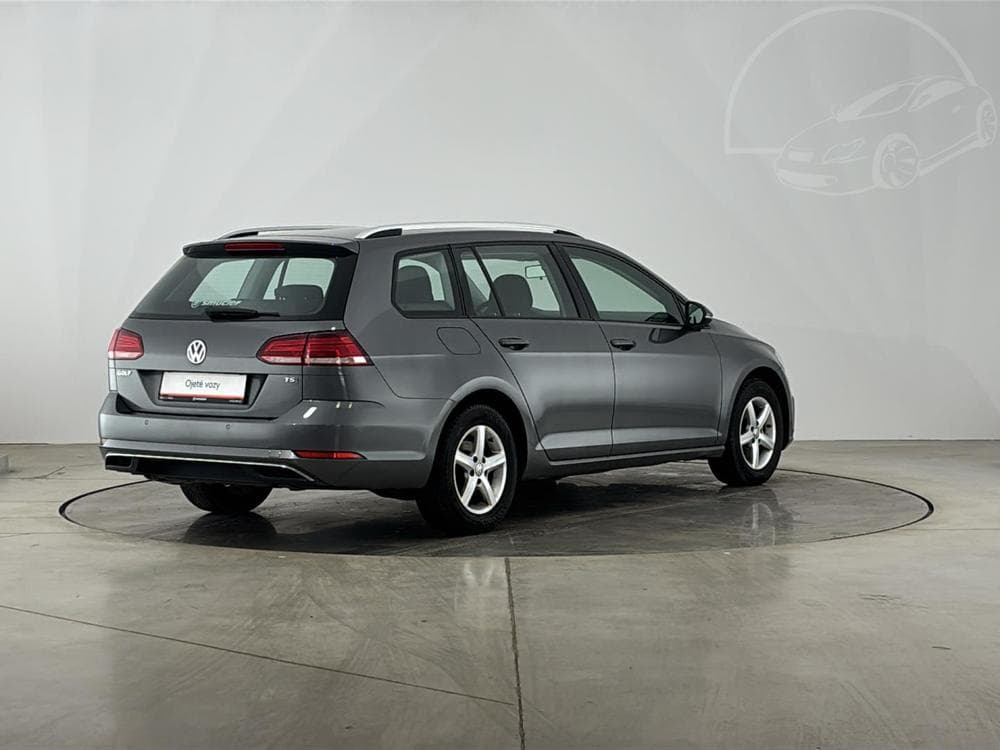 2017 Volkswagen Golf - 2