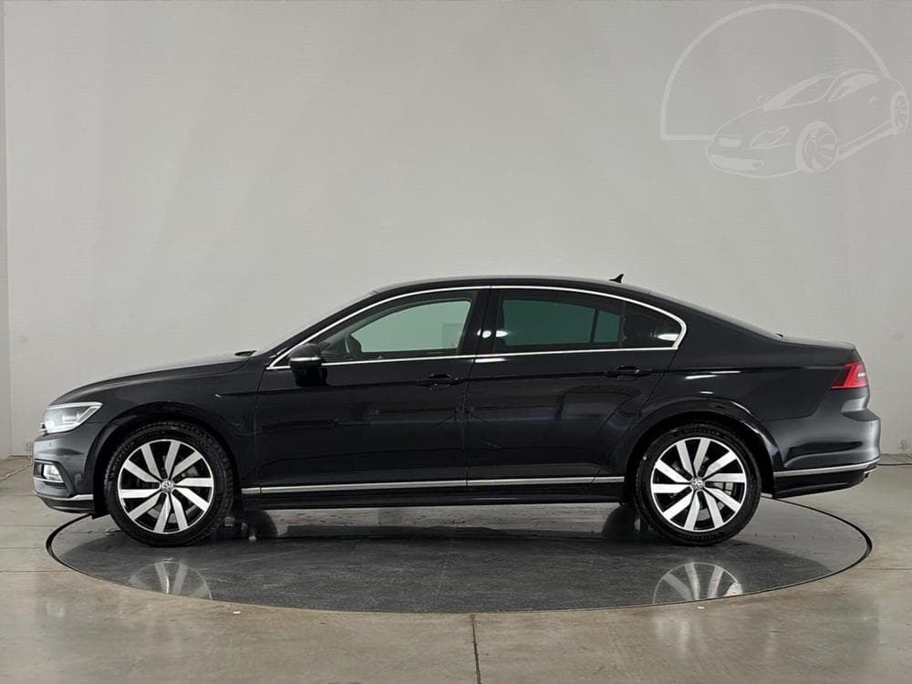 2018 Volkswagen PASSAT - 3