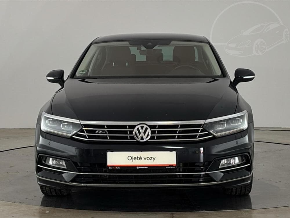 2018 Volkswagen PASSAT - 4
