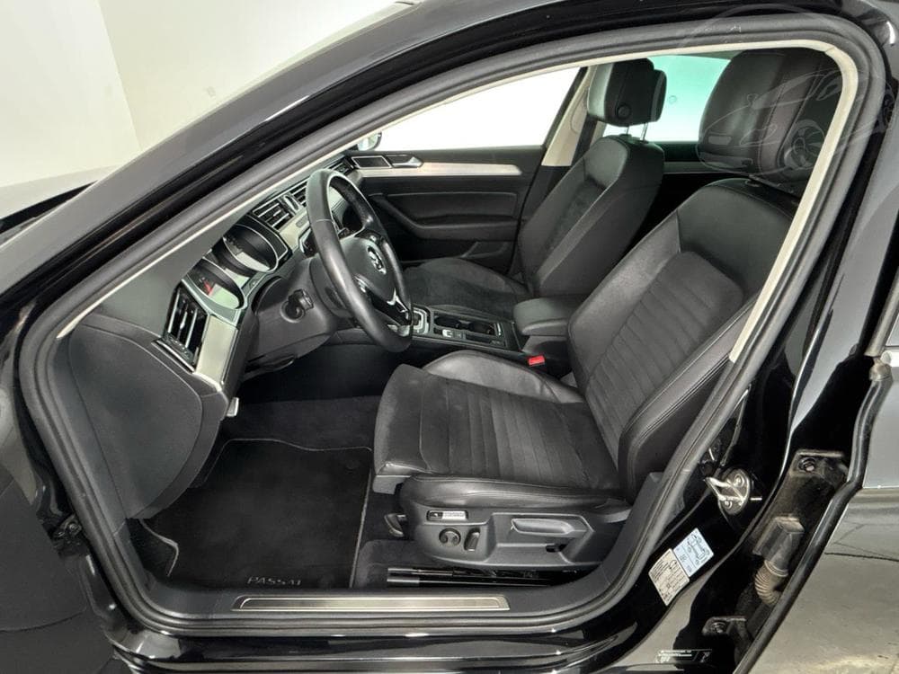 2018 Volkswagen PASSAT - 7