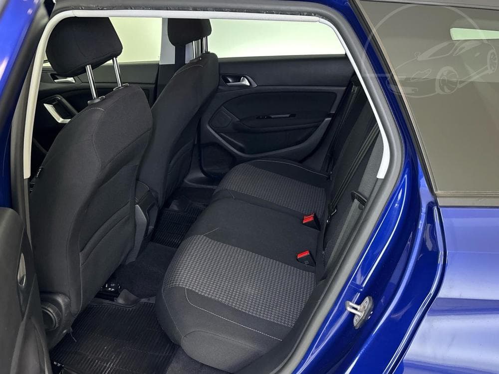 2018 Peugeot 308 - 8