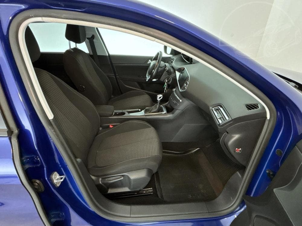 2018 Peugeot 308 - 9