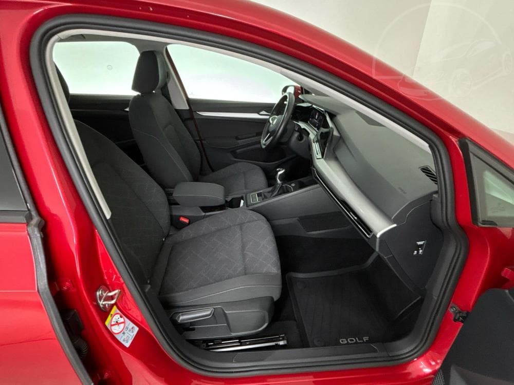 2021 Volkswagen Golf - 9