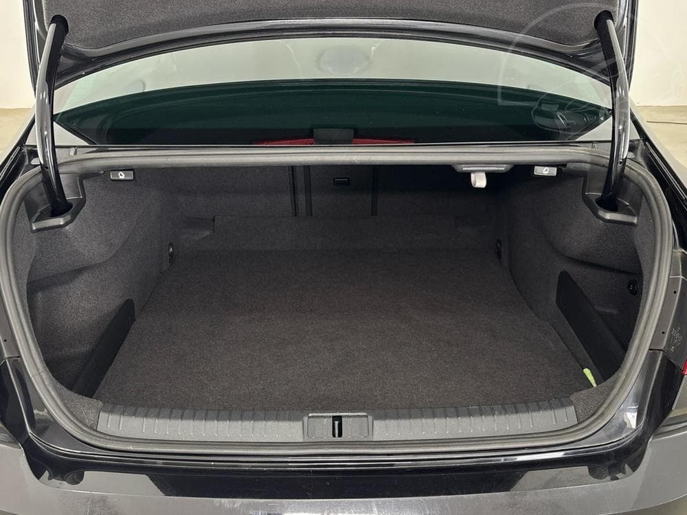 2018 Volkswagen PASSAT - 10