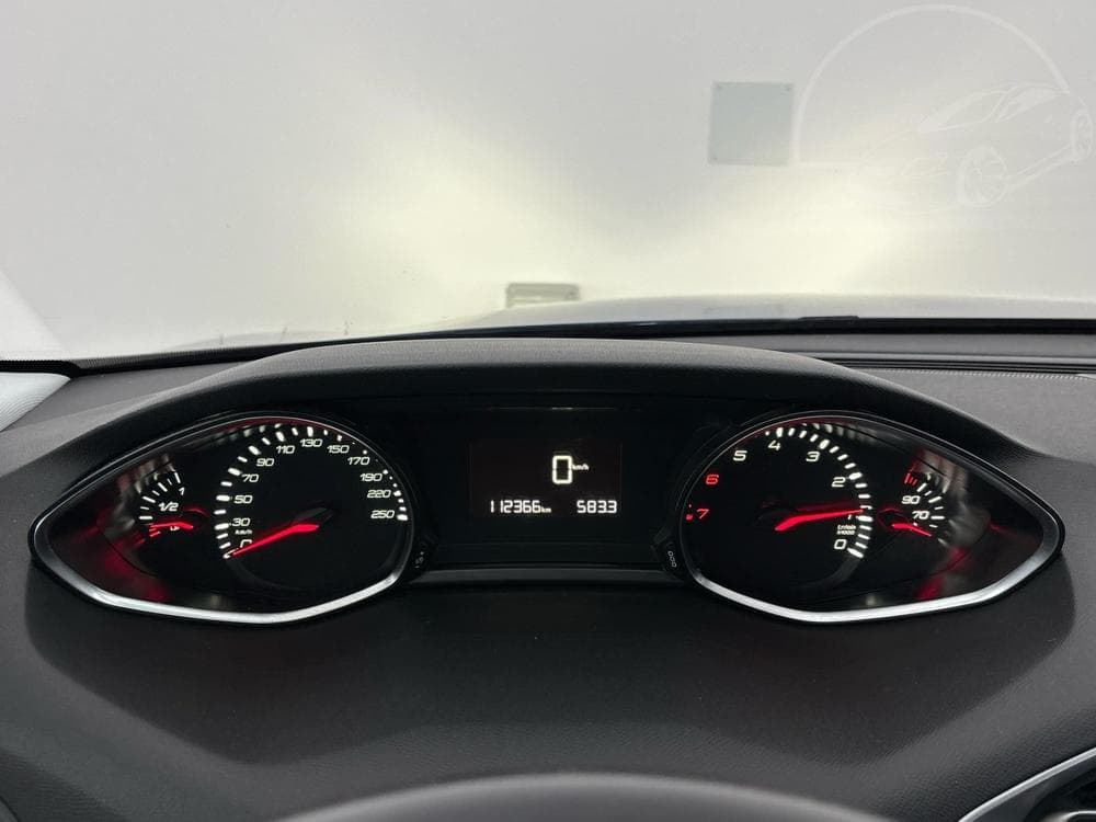 2018 Peugeot 308 - 11
