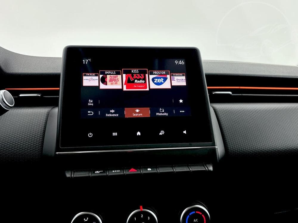 2020 Renault Clio - 12