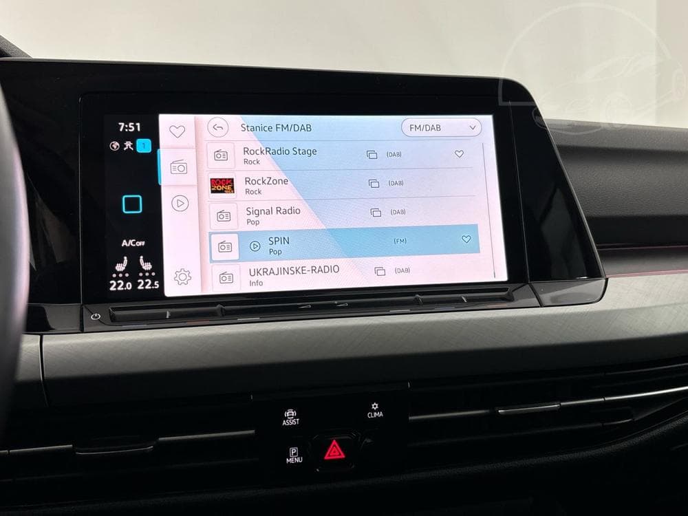 2021 Volkswagen Golf - 12