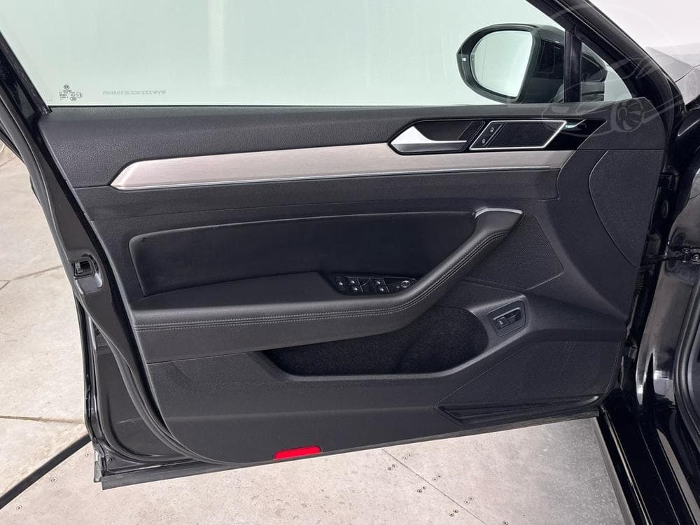 2018 Volkswagen PASSAT - 13