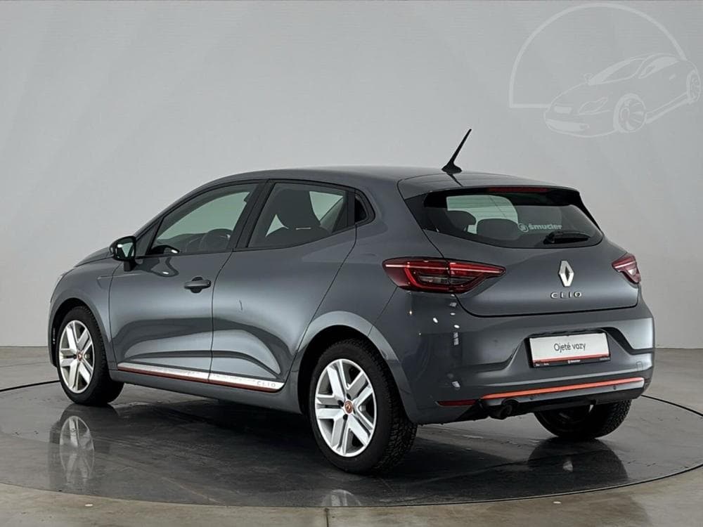 2020 Renault Clio - 15
