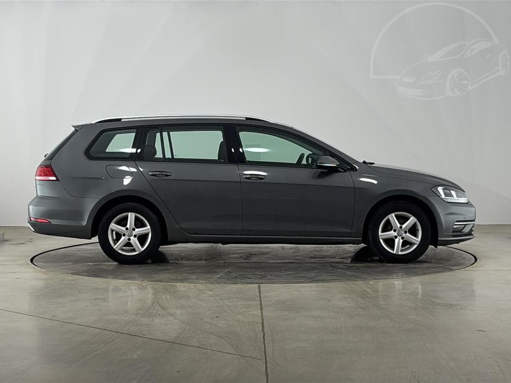 2017 Volkswagen Golf - 16