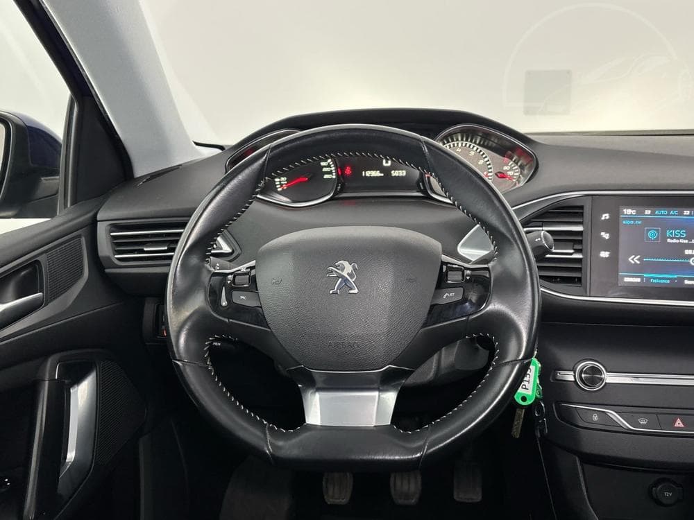 2018 Peugeot 308 - 18