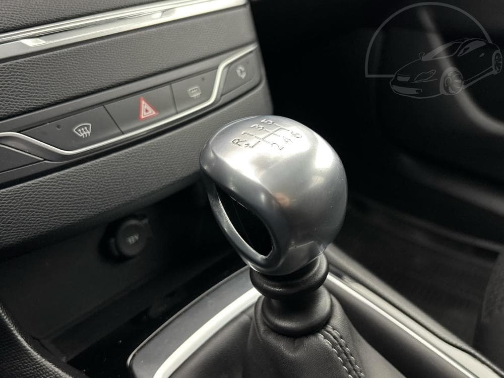 2018 Peugeot 308 - 20