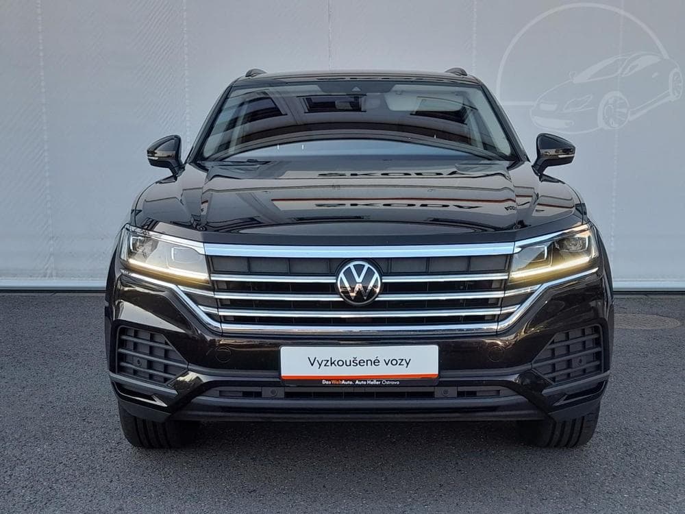 2022 Volkswagen Touareg - 2