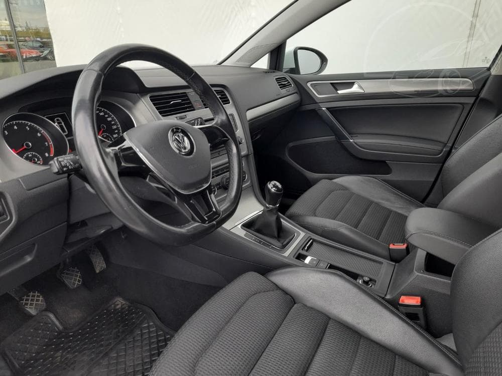 2014 Volkswagen Golf - 5