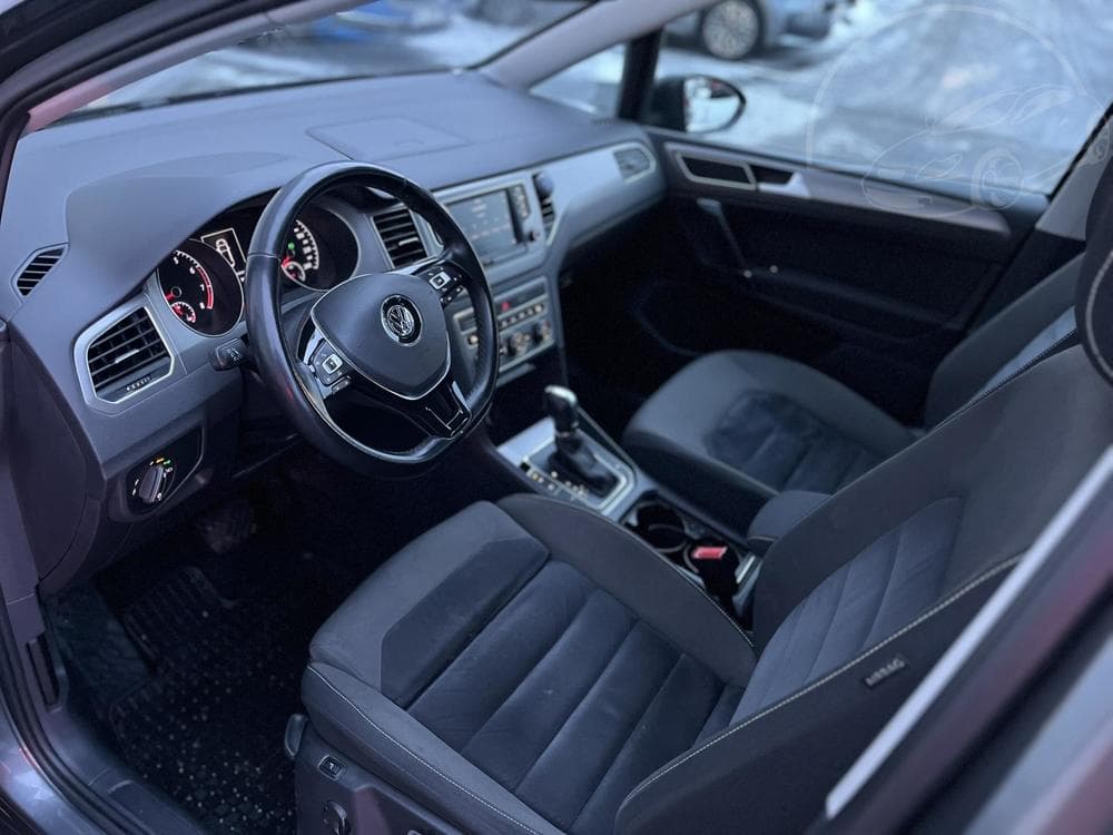 2017 Volkswagen Golf - 5