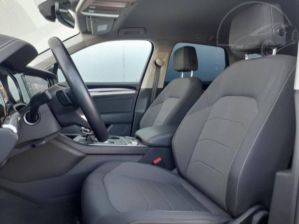 2022 Volkswagen Touareg - 5