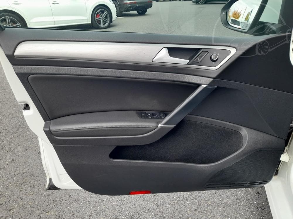 2014 Volkswagen Golf - 6