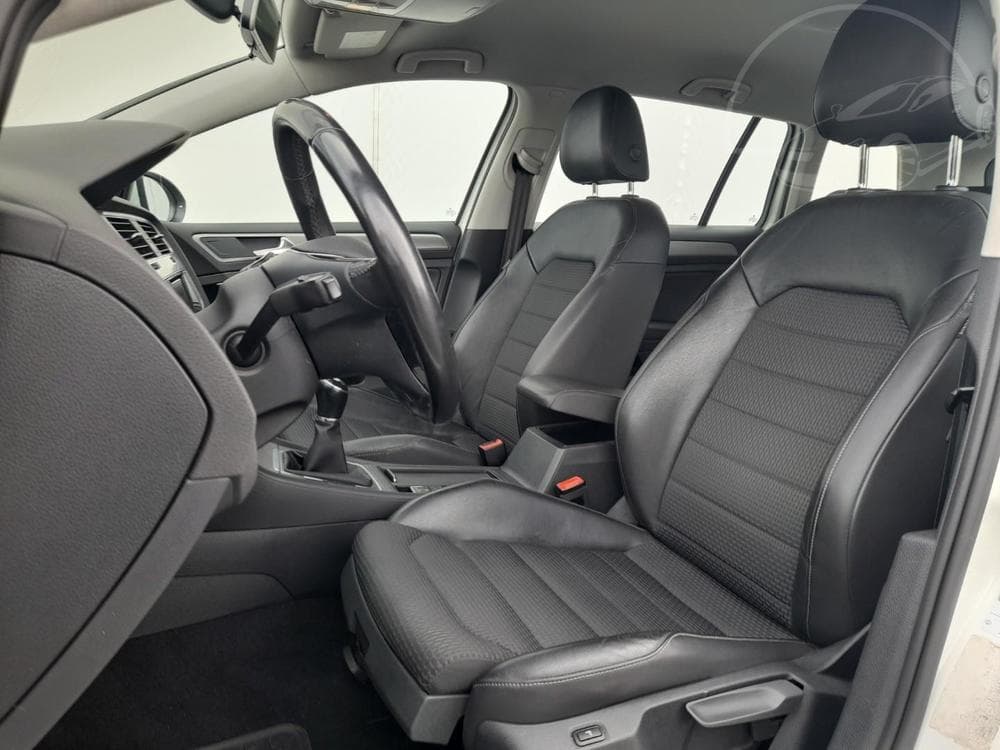 2014 Volkswagen Golf - 7