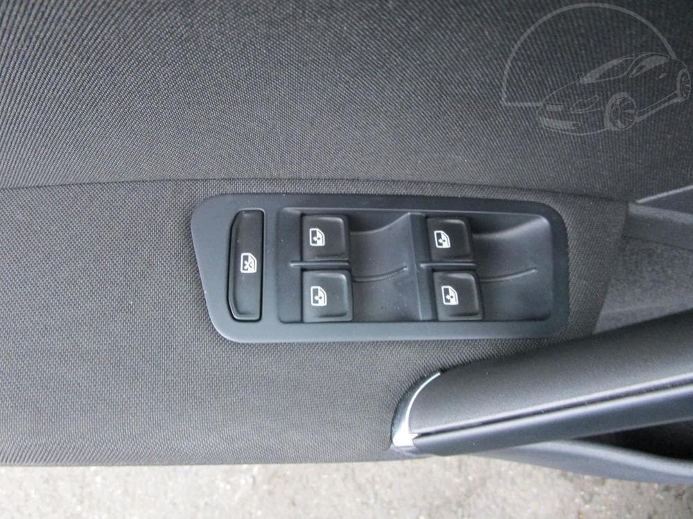 2018 Volkswagen Golf - 8