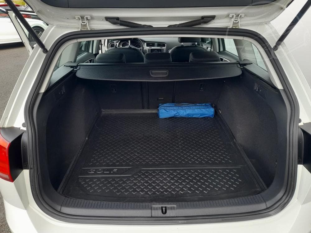 2014 Volkswagen Golf - 10