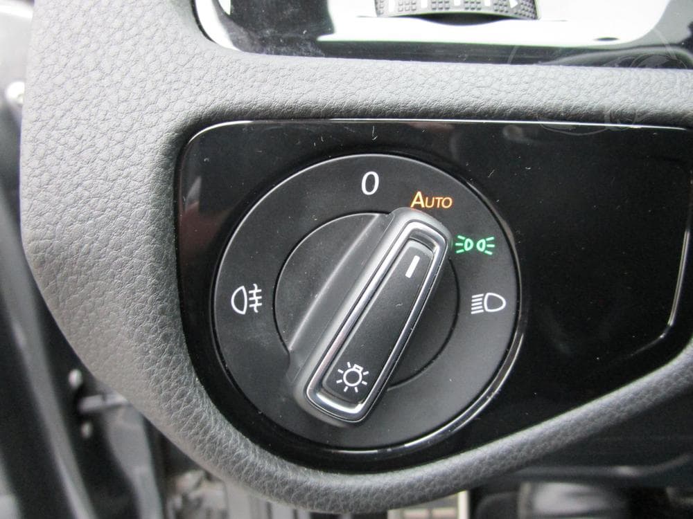 2018 Volkswagen Golf - 11