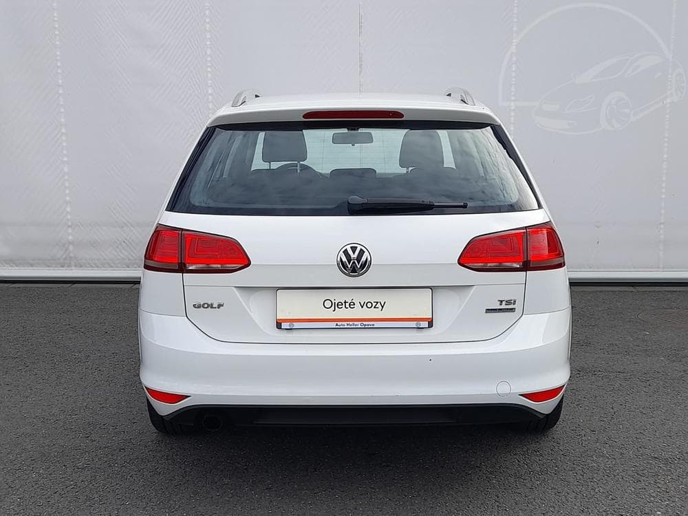 2014 Volkswagen Golf - 12