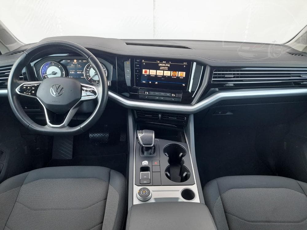 2022 Volkswagen Touareg - 12