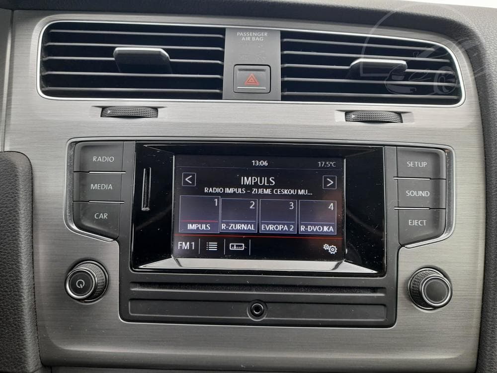 2014 Volkswagen Golf - 20