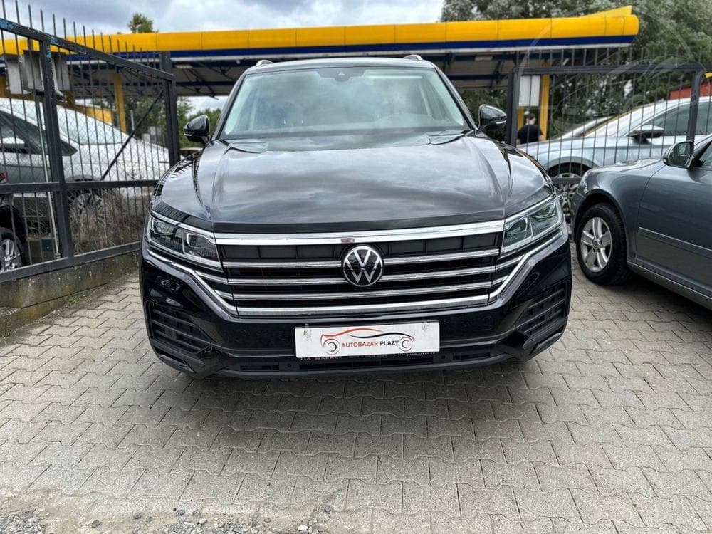 2022 Volkswagen Touareg - 3