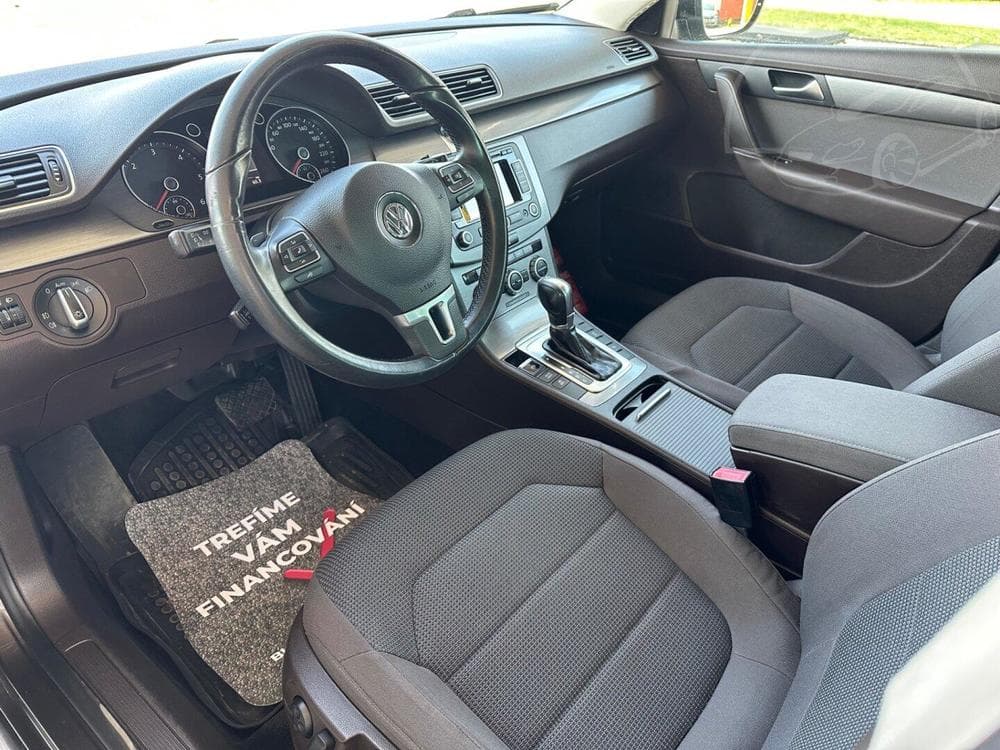 2013 Volkswagen PASSAT - 5