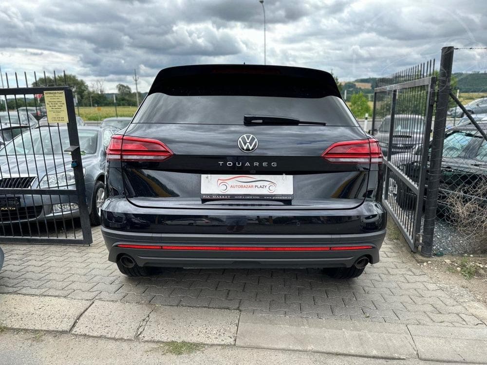 2022 Volkswagen Touareg - 9