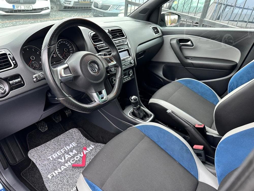 2013 Volkswagen POLO - 7