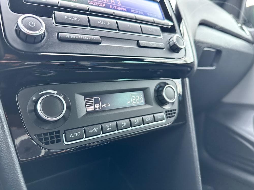 2013 Volkswagen POLO - 12