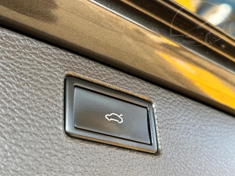 2013 Volkswagen PASSAT - 16