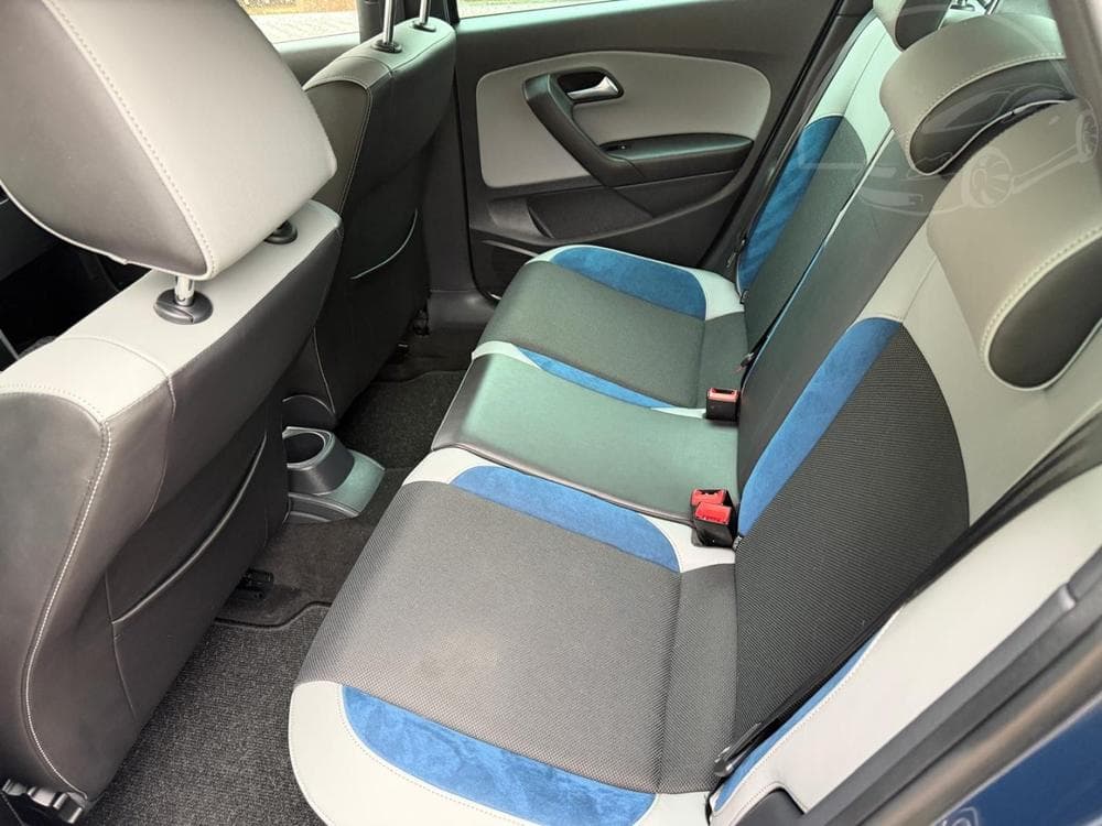 2013 Volkswagen POLO - 16