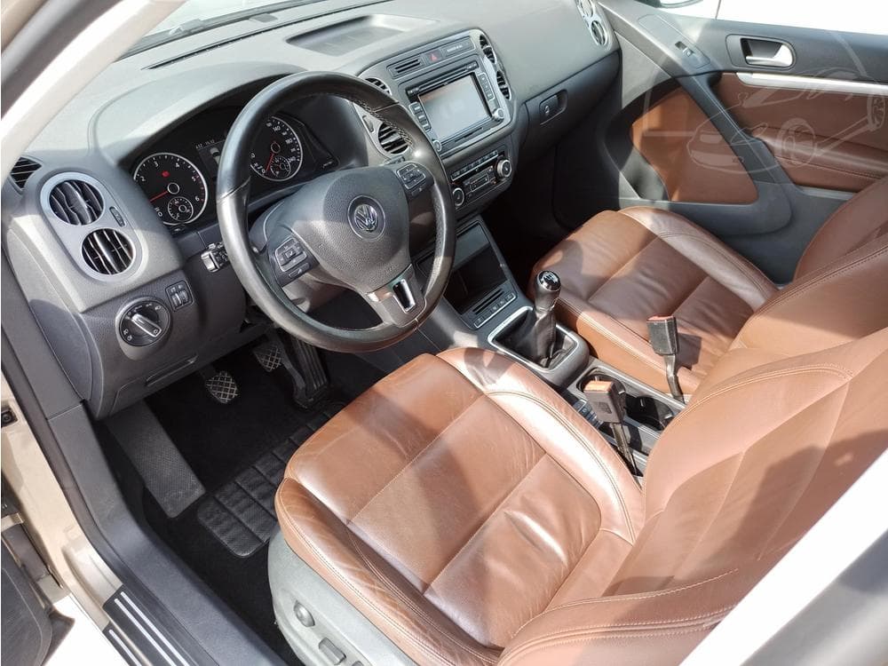 2012 Volkswagen Tiguan - 10