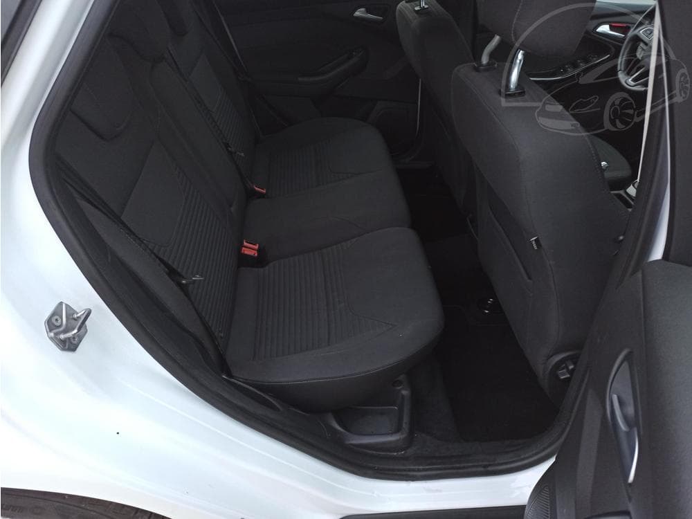 2018 Ford FOCUS - 12