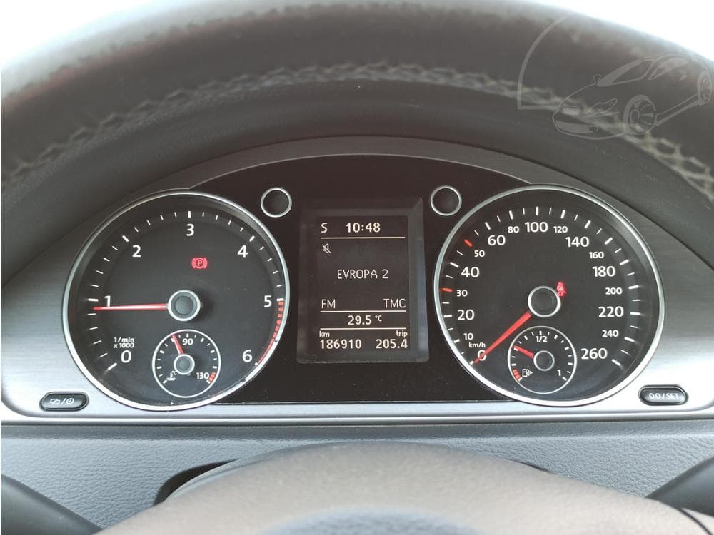 2013 Volkswagen PASSAT - 19