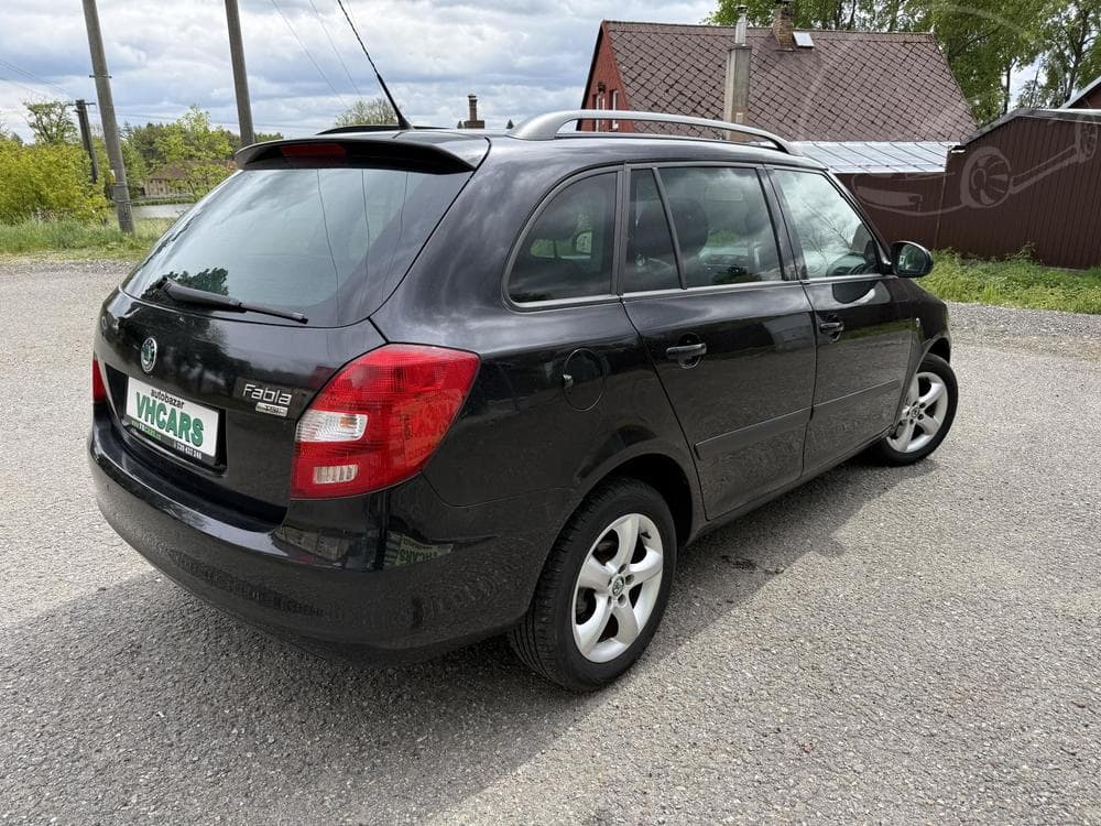 2010 Škoda FABIA - 4