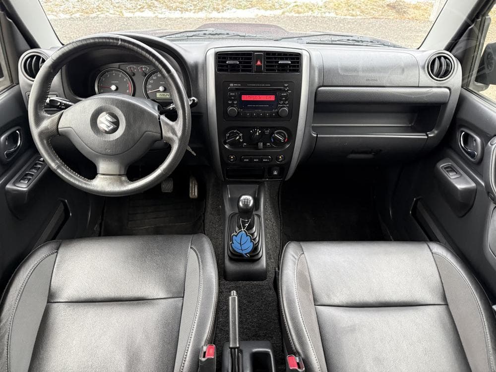 2013 Suzuki Jimny - 9