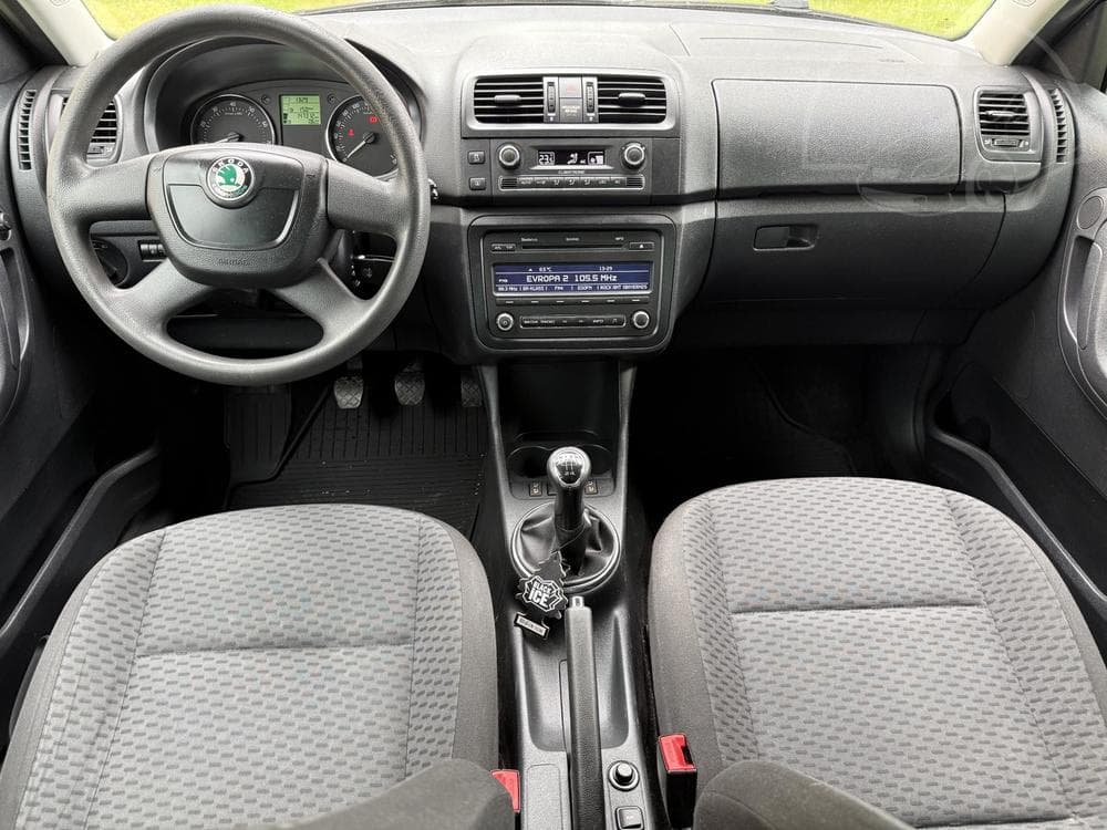 2010 Škoda FABIA - 9