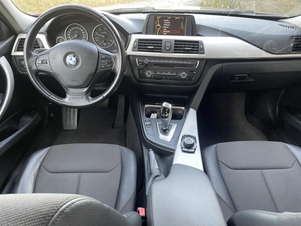 2013 BMW 3-Series - 10