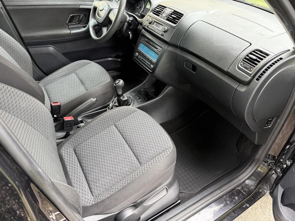 2010 Škoda FABIA - 10