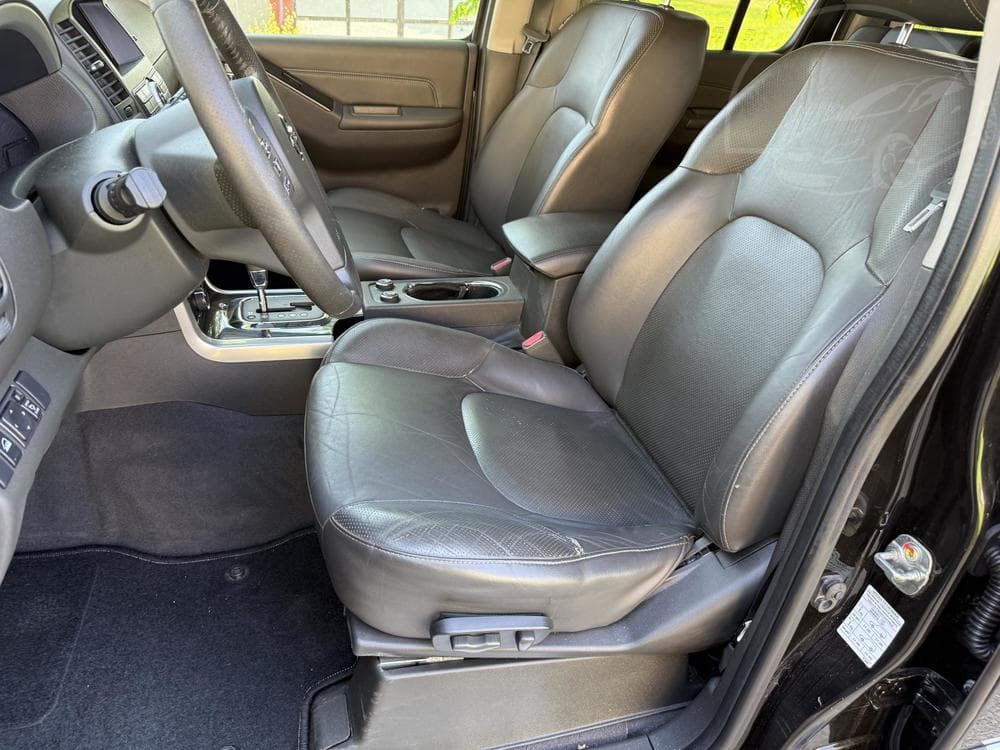 2012 Nissan Pathfinder - 11