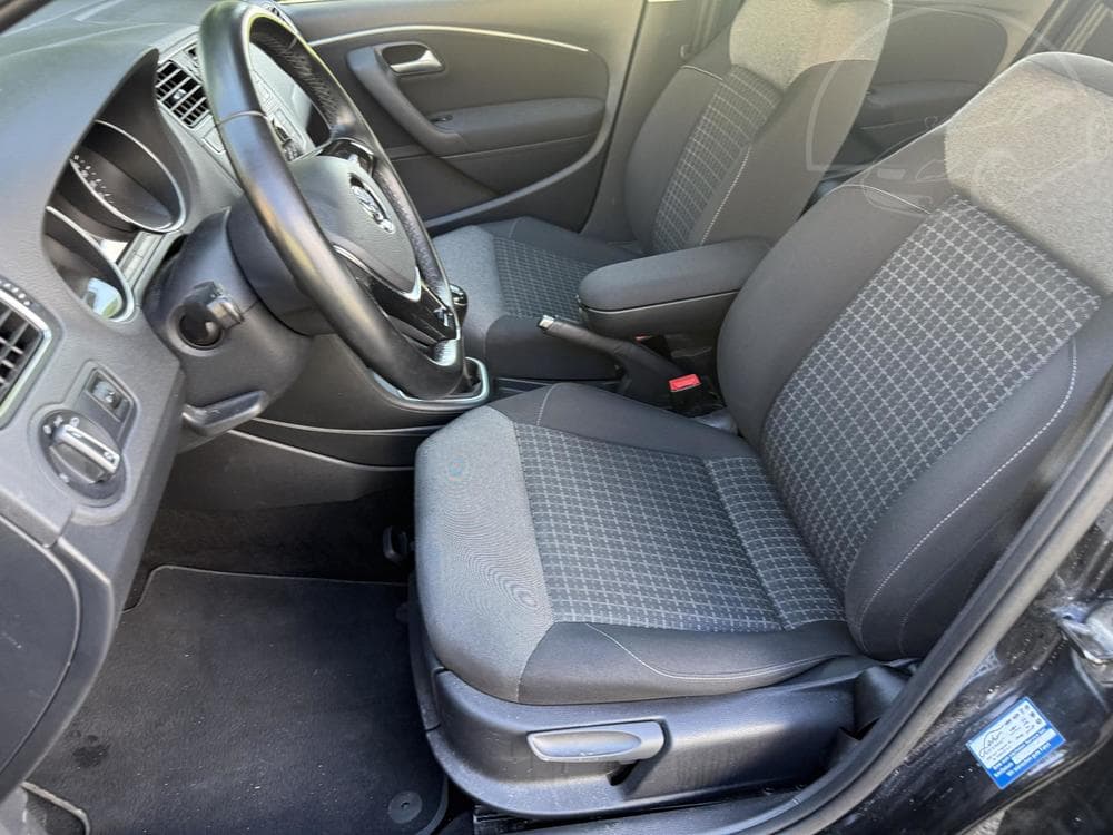 2017 Volkswagen POLO - 21