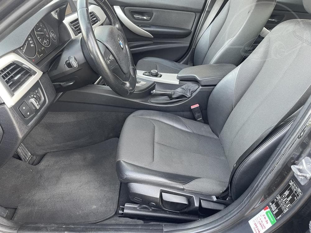 2013 BMW 3-Series - 12