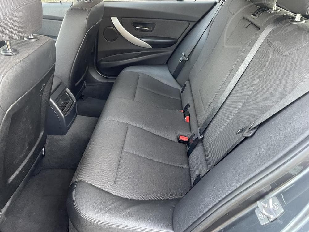 2013 BMW 3-Series - 14