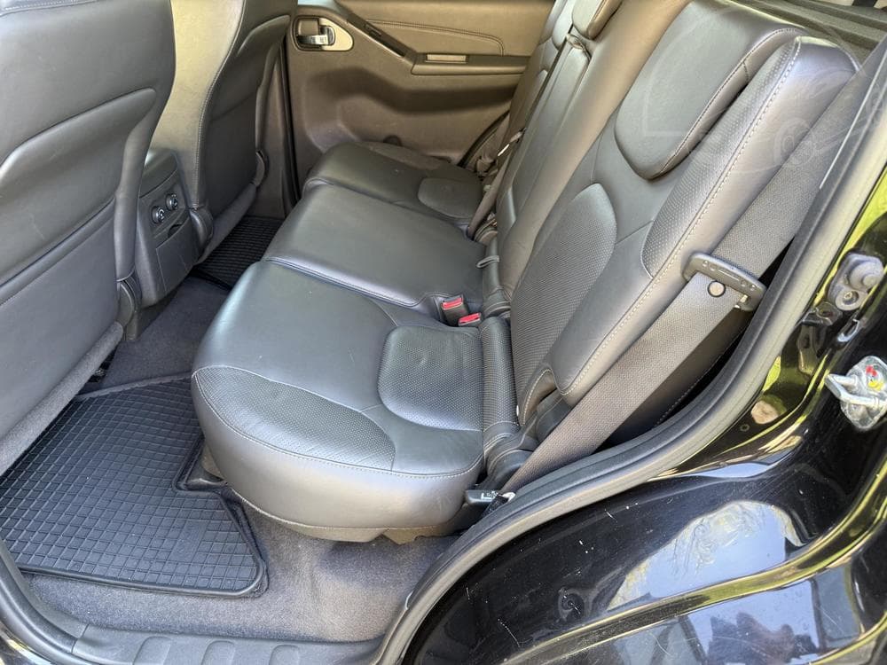 2012 Nissan Pathfinder - 14