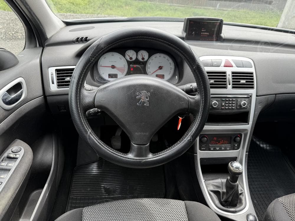 2008 Peugeot 307 - 14
