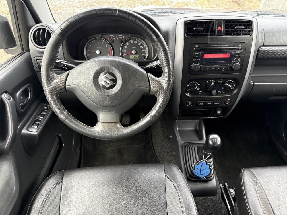 2013 Suzuki Jimny - 14